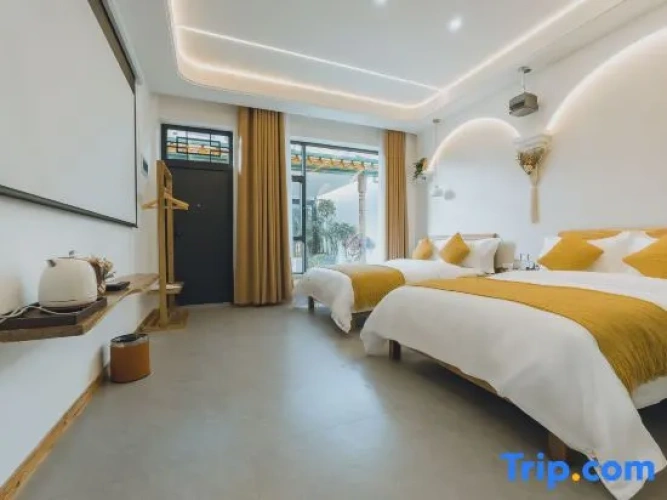 Standard Double room with garden view