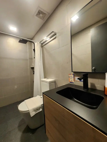 Prince Express Inn