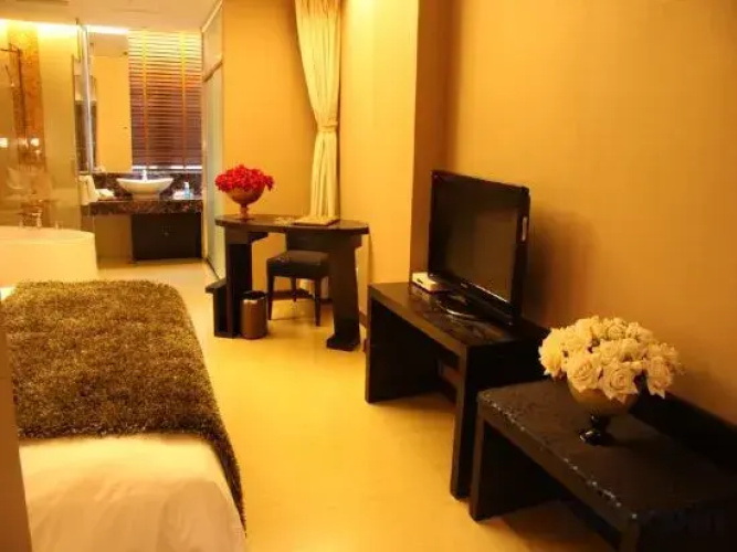 Shenyang Le Grand V Hotel