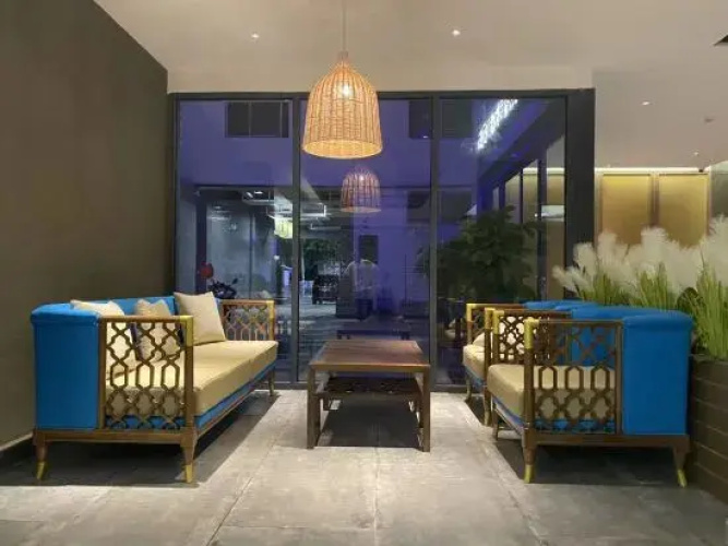 Simon Garden Boutique