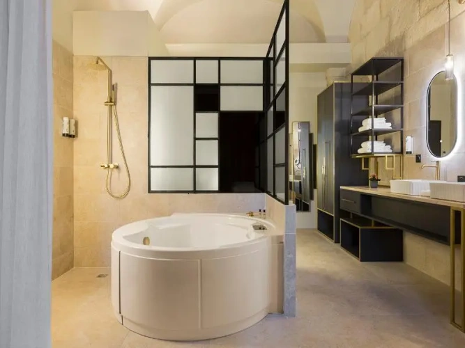 Quadruple Junior Suite