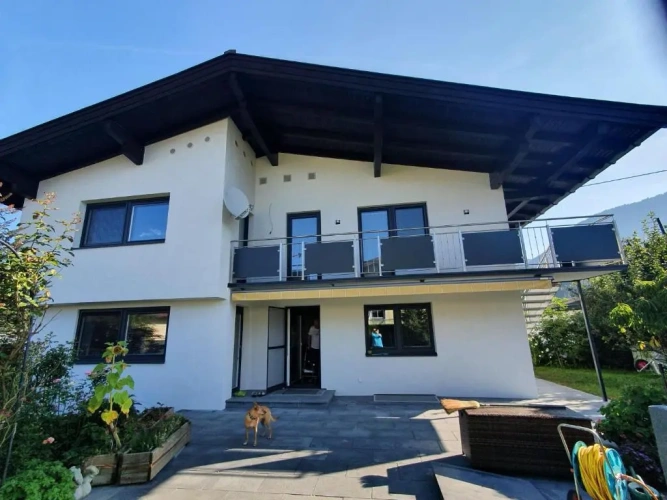 2 Bedrooms Sextuple Apartment