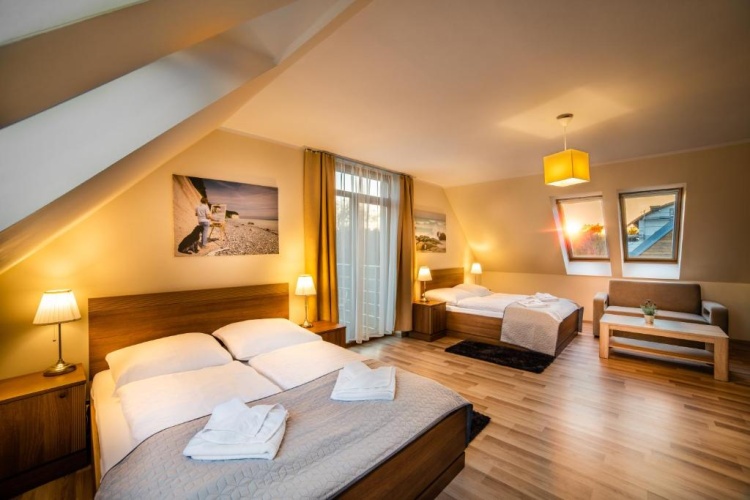 Standard Quadruple room