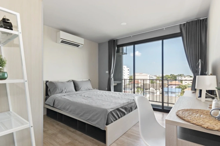 Studio with balcony