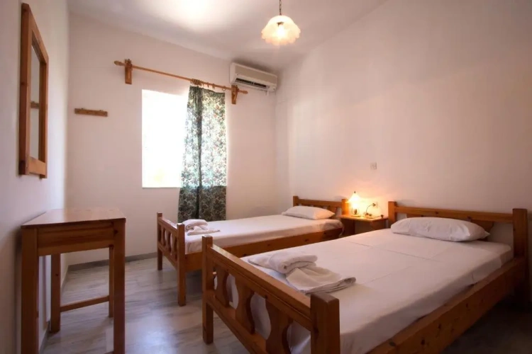 2 Bedrooms Apartment with pool view