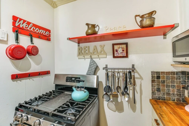 2 Bedrooms Cottage