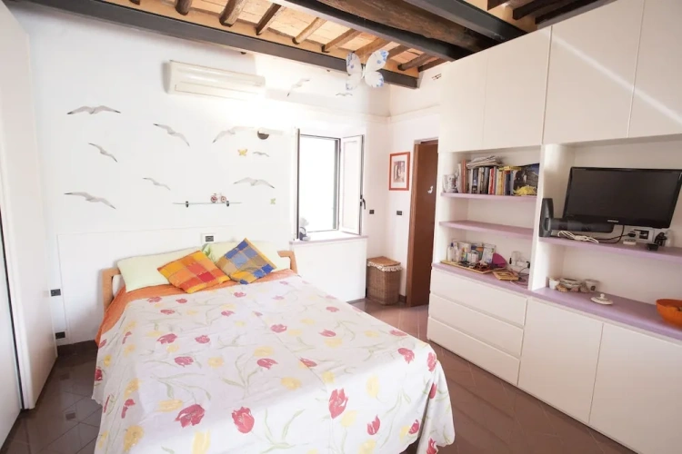 Studio with balcony