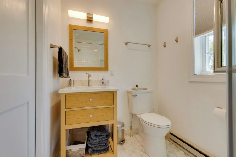 4 Bedrooms Cottage