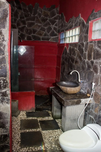 Surfer Cave Bali Accomodation