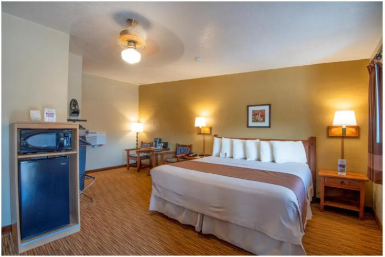 Thunderbird Lodge Hotel Overview