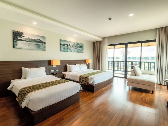 Standard Triple Family room with balcony