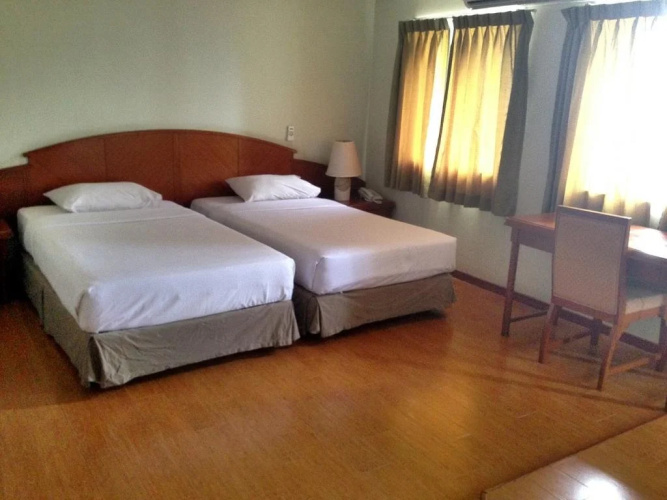 Manhattan Hotel Pathumthani