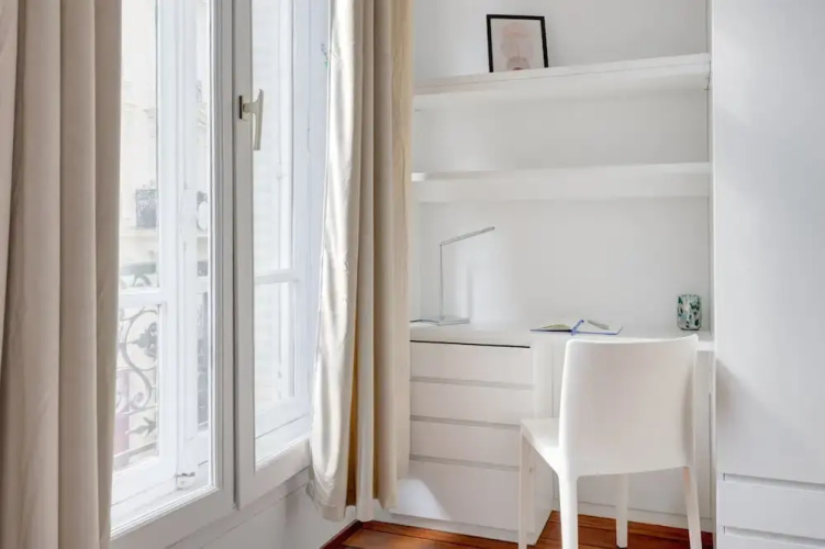 Le Marais & Place de la Republique 3BR