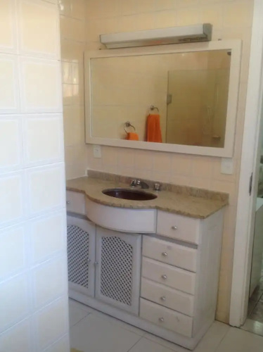 Angra English Suites