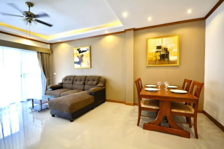 1 Bedroom Apartment with balcony