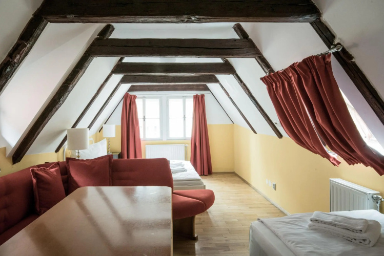Charles Bridge Economic Hostel