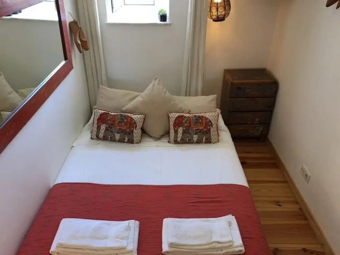 Apartment with balcony
