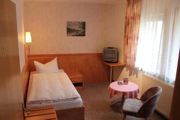 Standard Single room