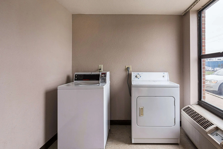 Econo Lodge Andrews Air Force Base