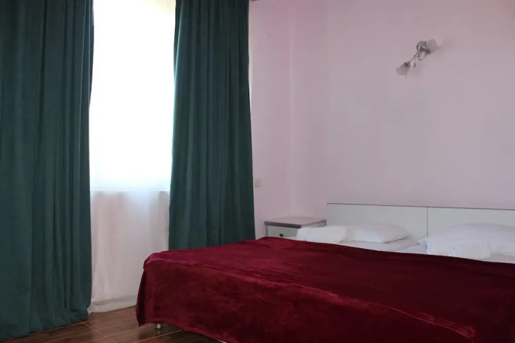 Iveria Elli Hotel