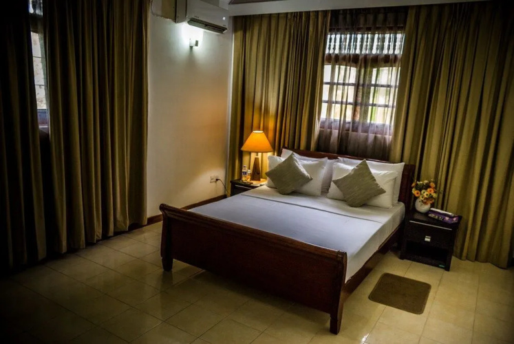 Hotel Blue Bird