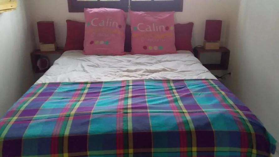 4 Bedrooms Cottage