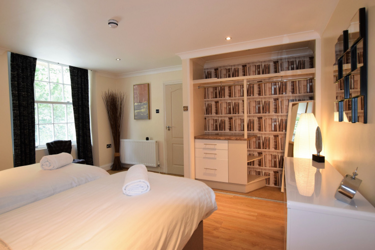 Your Apartment Meridian Place
