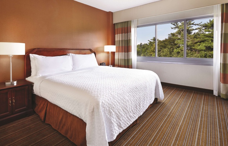 Embassy Suites by Hilton Parsippany photo 8