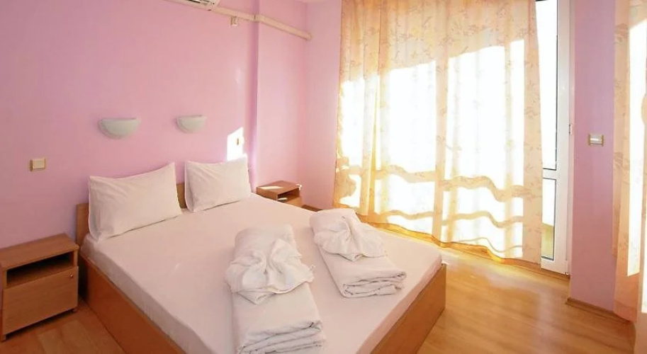 Sunshine Family Hotel