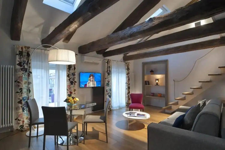 Deluxe Duplex room