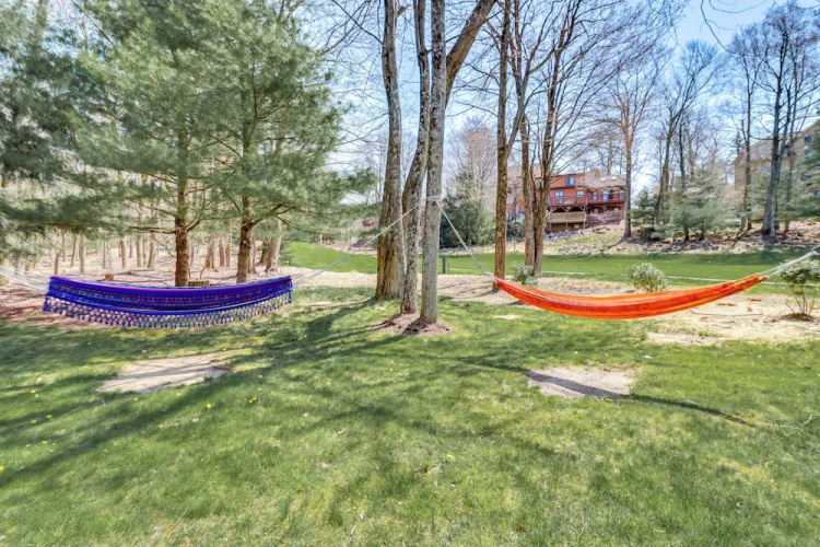 4 Mi to Slopes! Split Rock Resort Home w/ Fire Pit