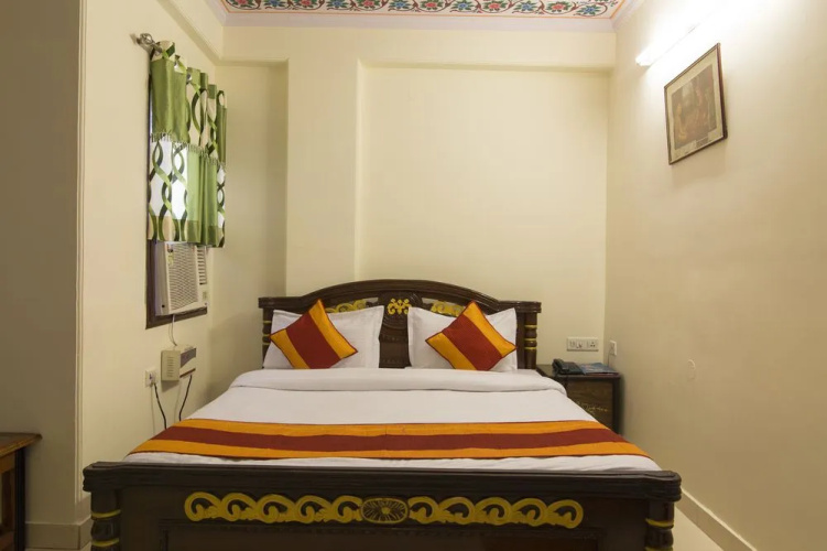 Hotel Heritage Inn