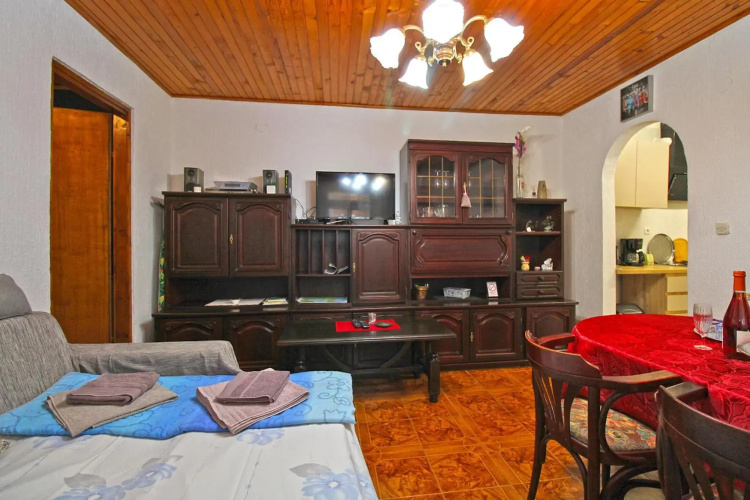 Apartment Luka 2192