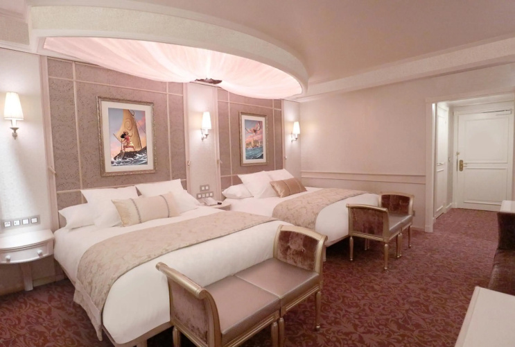 Disneyland Hotel