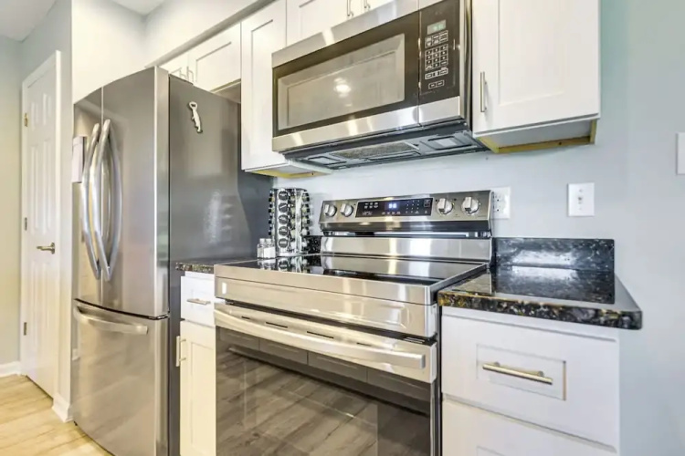 Sunset Beach Golf Condo w/ Pool ~ 2 Mi to Beach!