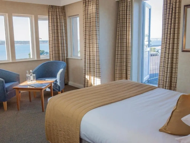 Standard Double room with balcony and with harbour view