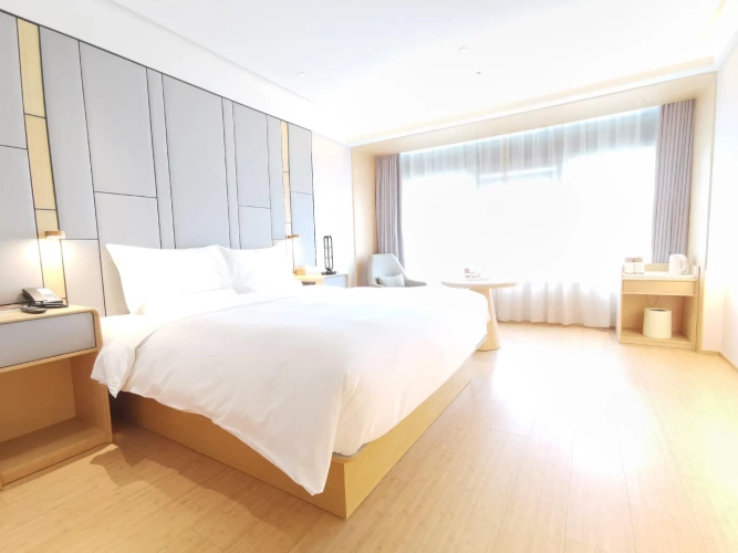 Superior Double room with city view