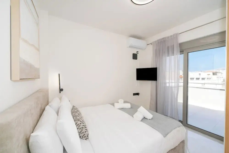 Acropolis View - Stylish City Penthouse