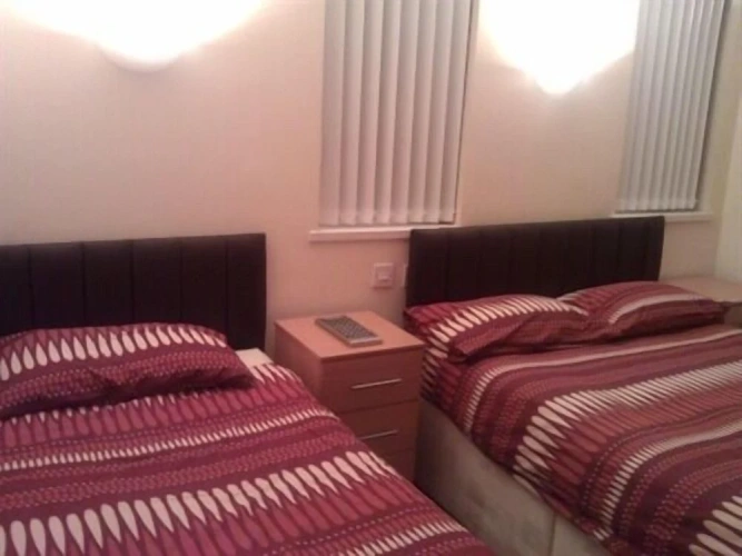 Standard Triple room