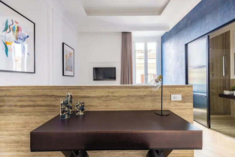 Chic Lifestyle Apartment