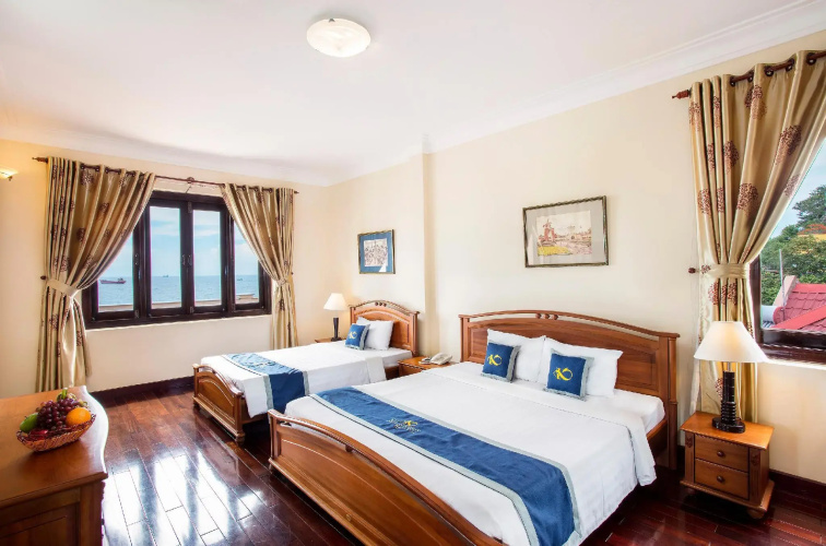 Beachfront Hotel