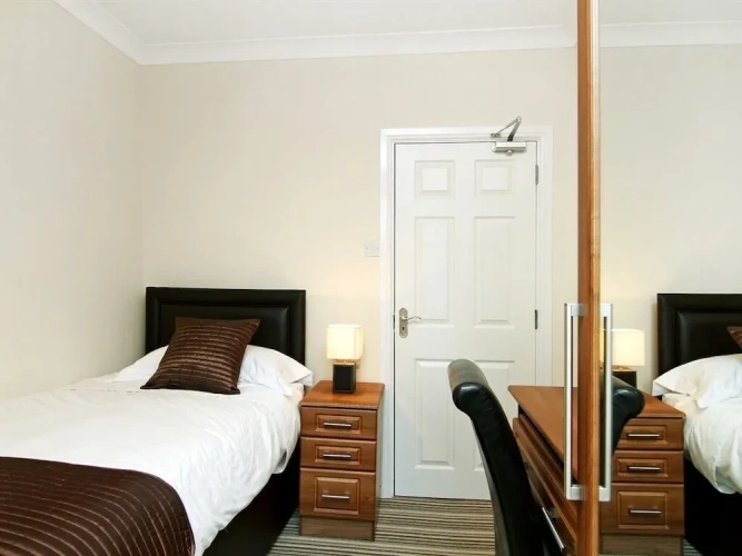 Deluxe Single room