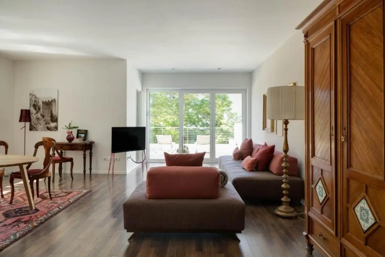 1 Bedroom Apartment