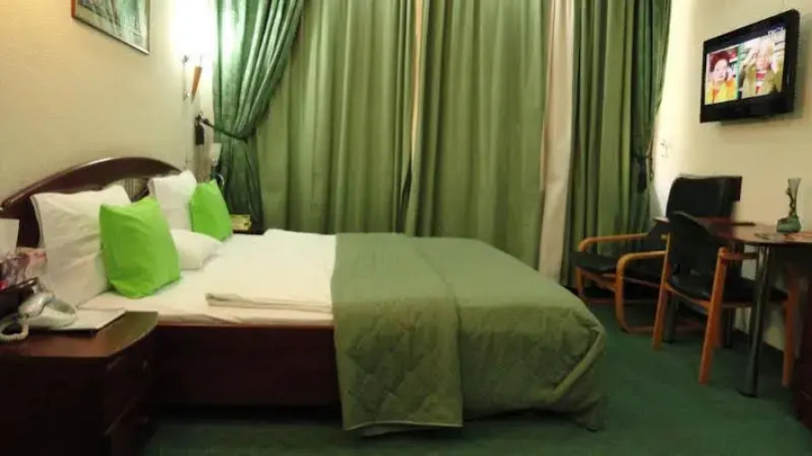 Comfort Suites