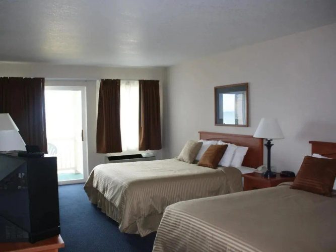 Best Western Lakefront Inn & Suites