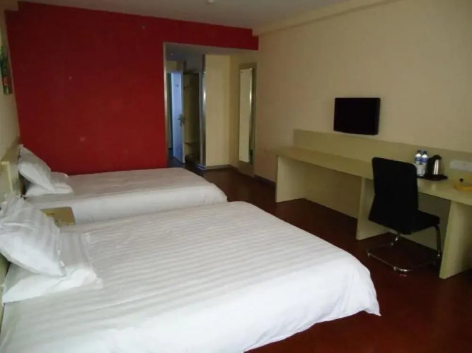 Elan Hotel