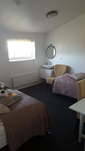 Standard Triple room
