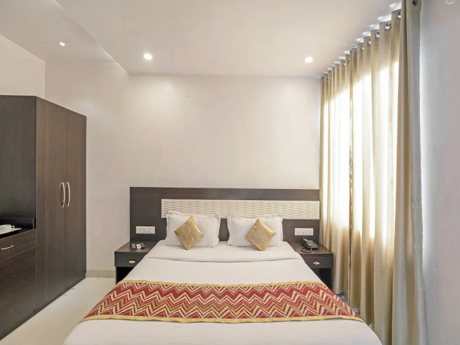 Hotel Anchal Villa By YB Hotels