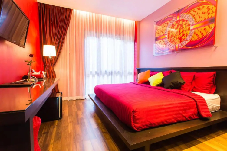 Third Rock Hostel (SHA Extra Plus)