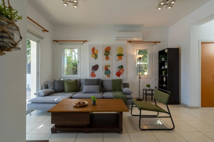 Casa Yasmina-3-Bedroom Villa in Protaras